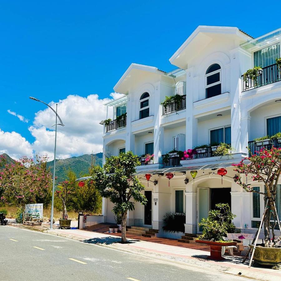 Moc Homestay- Near Bai Dai Beach Cam Lam المظهر الخارجي الصورة