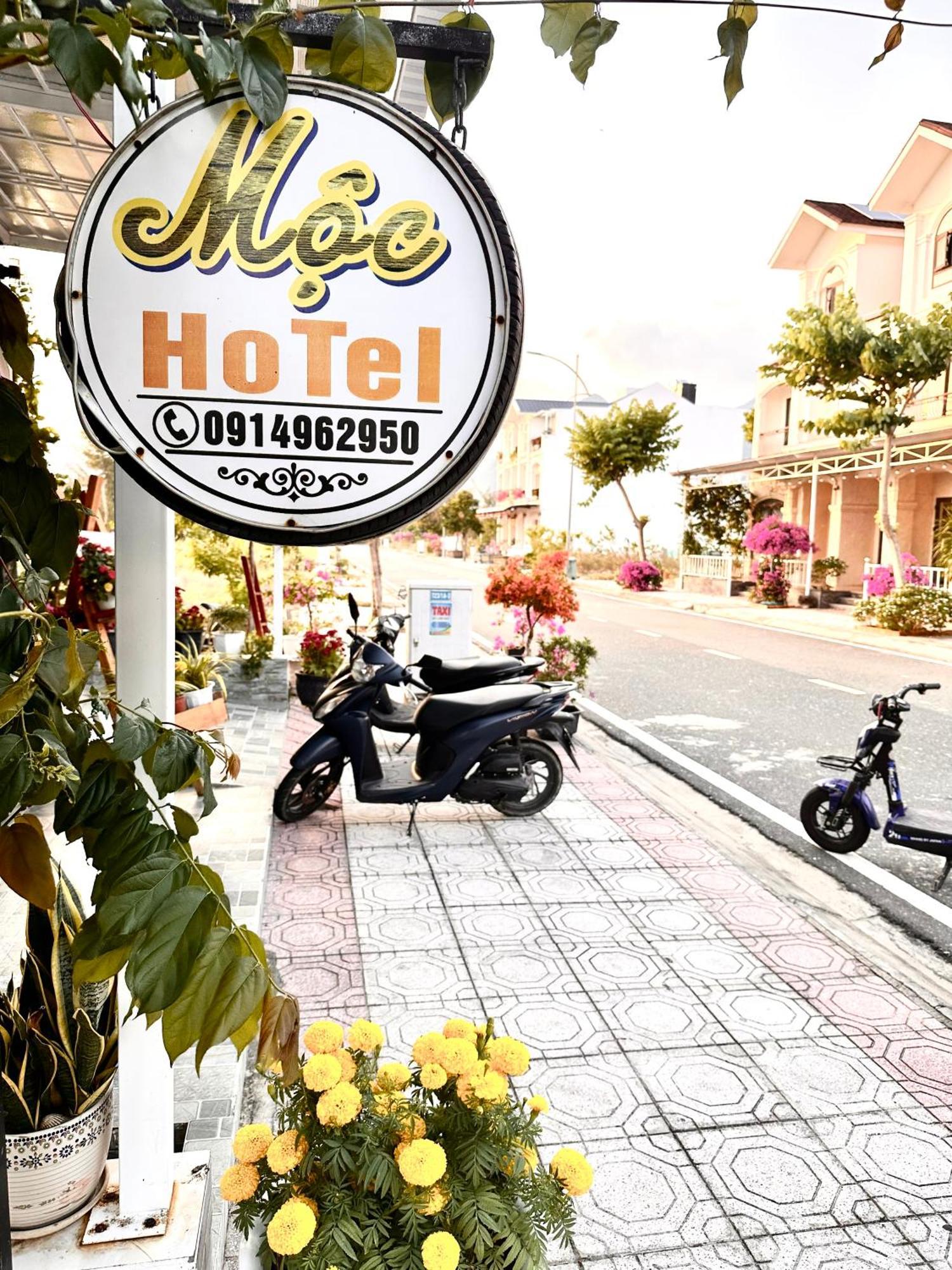 Moc Homestay- Near Bai Dai Beach Cam Lam المظهر الخارجي الصورة