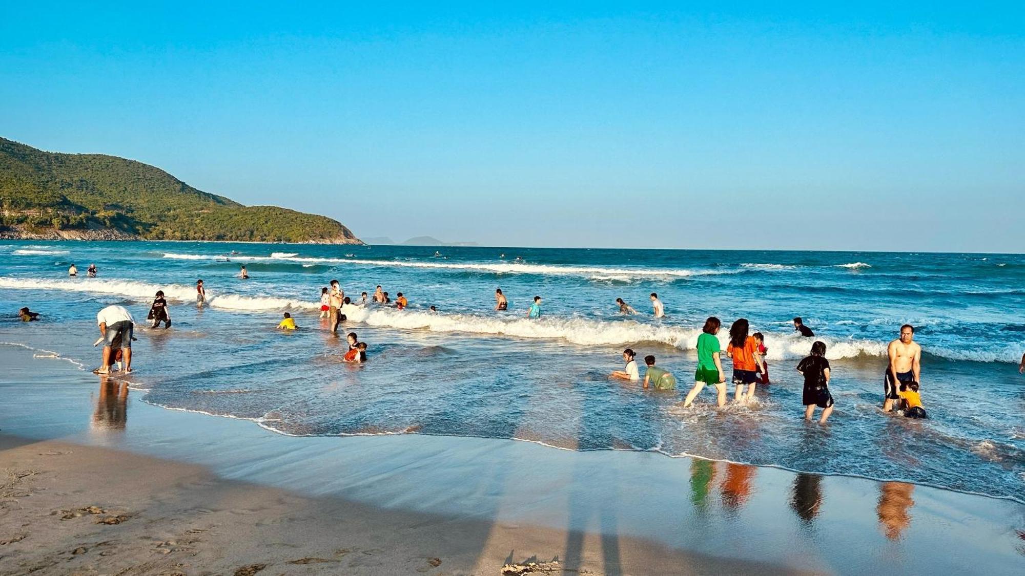Moc Homestay- Near Bai Dai Beach Cam Lam المظهر الخارجي الصورة